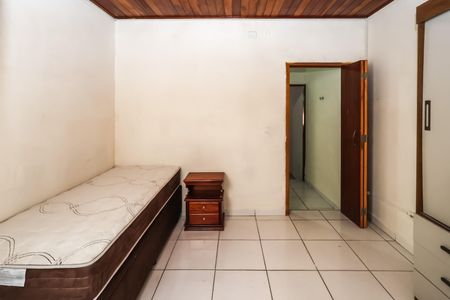 Casa à venda com 140m², 3 quartos e 4 vagasQuarto 2 (Casa 2)