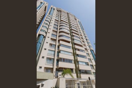 Apartamento para alugar com 124m², 3 quartos e 2 vagasFachada