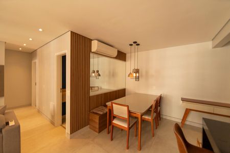 Apartamento para alugar com 82m², 2 quartos e 2 vagas Apartamento para alugar com 82m², 2 quartos e 2 vagasSala de Jantar