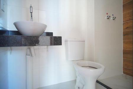 Apartamento à venda com 44m², 2 quartos e 1 vagaBanheiro Corredor