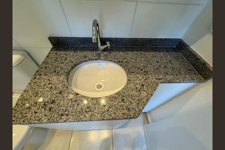 Apartamento para alugar com 60m², 3 quartos e 1 vaga Apartamento para alugar com 60m², 3 quartos e 1 vagaBanheiro da Suíte