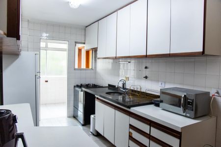 Apartamento à venda com 76m², 2 quartos e 2 vagas Apartamento à venda com 76m², 2 quartos e 2 vagasCozinha