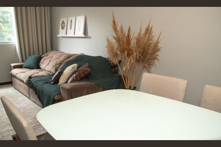 Apartamento à venda com 76m², 2 quartos e 2 vagas Apartamento à venda com 76m², 2 quartos e 2 vagasSala de Jantar
