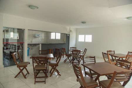 Apartamento à venda com 76m², 2 quartos e 2 vagas Apartamento à venda com 76m², 2 quartos e 2 vagasÁrea comum - Salão de festas