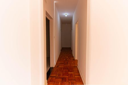 Apartamento à venda com 125m², 4 quartos e sem vagaCorredor