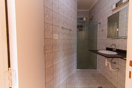 Apartamento à venda com 125m², 4 quartos e sem vagaBanheiro da Suíte