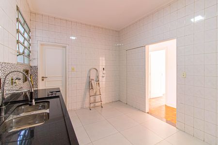 Apartamento à venda com 125m², 4 quartos e sem vagaCozinha