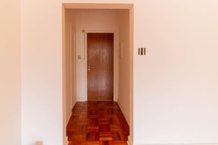 Apartamento à venda com 125m², 4 quartos e sem vagaCorredor