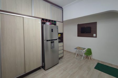 Casa à venda com 220m², 5 quartos e 5 vagas Casa à venda com 220m², 5 quartos e 5 vagasCozinha