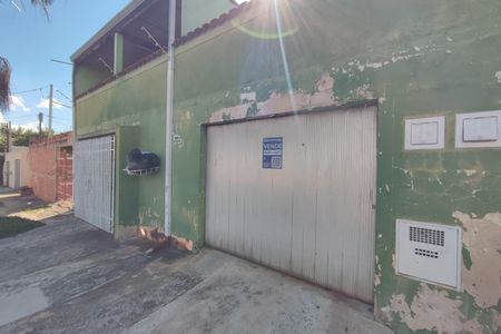 Casa à venda com 220m², 5 quartos e 5 vagas Casa à venda com 220m², 5 quartos e 5 vagasPlaca