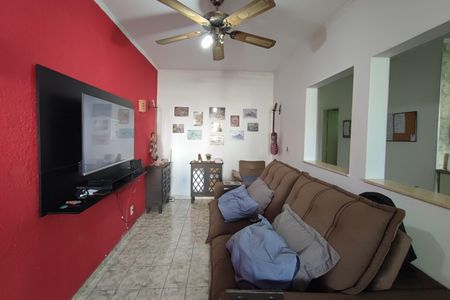 Casa à venda com 220m², 5 quartos e 5 vagas Casa à venda com 220m², 5 quartos e 5 vagasCasa 2 - Sala