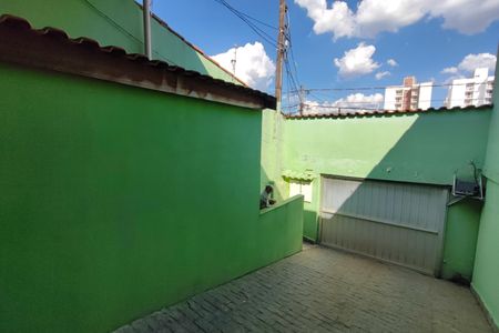 Casa à venda com 220m², 5 quartos e 5 vagas Casa à venda com 220m², 5 quartos e 5 vagasQuintal - Garagem