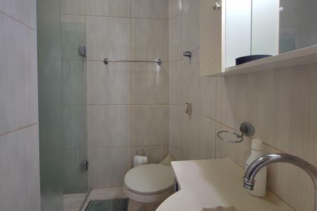 Casa à venda com 220m², 5 quartos e 5 vagas Casa à venda com 220m², 5 quartos e 5 vagasBanheiro Social