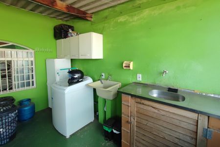 Casa à venda com 220m², 5 quartos e 5 vagas Casa à venda com 220m², 5 quartos e 5 vagasCasa 2 - Área de Serviço