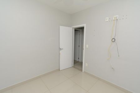 Apartamento à venda com 97m², 3 quartos e 2 vagas Apartamento à venda com 97m², 3 quartos e 2 vagasQuarto 1