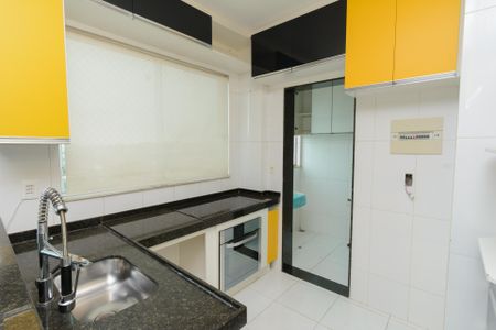 Apartamento à venda com 97m², 3 quartos e 2 vagas Apartamento à venda com 97m², 3 quartos e 2 vagasCozinha