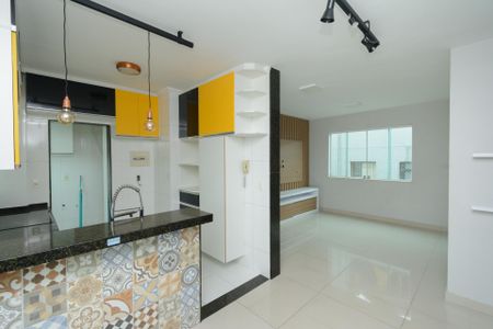 Apartamento à venda com 97m², 3 quartos e 2 vagas Apartamento à venda com 97m², 3 quartos e 2 vagasCozinha e Sala de Jantar