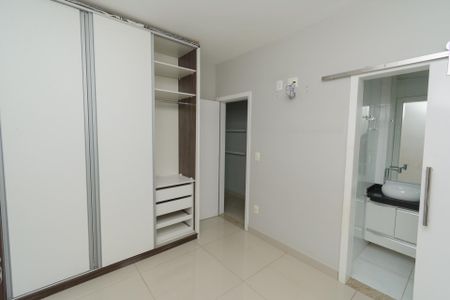 Apartamento à venda com 97m², 3 quartos e 2 vagas Apartamento à venda com 97m², 3 quartos e 2 vagasSuíte