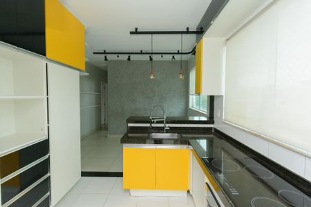 Apartamento à venda com 97m², 3 quartos e 2 vagas Apartamento à venda com 97m², 3 quartos e 2 vagasCozinha