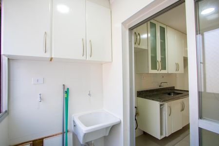Apartamento para alugar com 80m², 2 quartos e 1 vagaÁrea de serviço