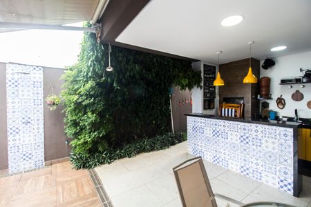 Casa de condomínio à venda com 280m², 3 quartos e 4 vagas Casa de condomínio à venda com 280m², 3 quartos e 4 vagasÁrea gourmet