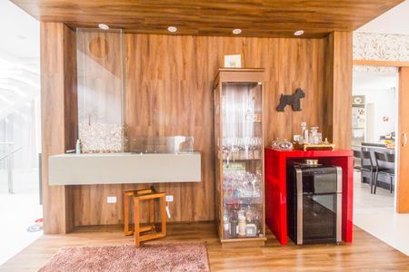 Casa de condomínio à venda com 280m², 3 quartos e 4 vagas Casa de condomínio à venda com 280m², 3 quartos e 4 vagasSala