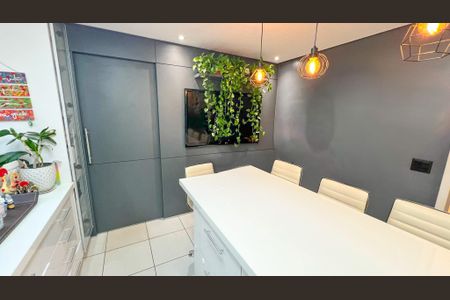 Apartamento à venda com 115m², 4 quartos e 3 vagasCozinha