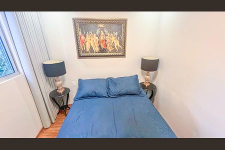 Apartamento à venda com 115m², 4 quartos e 3 vagasQuarto 2