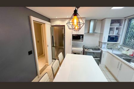 Apartamento à venda com 115m², 4 quartos e 3 vagasCozinha