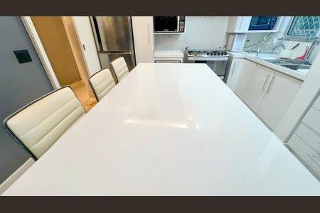 Apartamento à venda com 115m², 4 quartos e 3 vagasCozinha