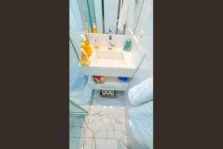 Apartamento à venda com 115m², 4 quartos e 3 vagasBanheiro 1