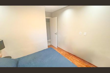 Apartamento à venda com 115m², 4 quartos e 3 vagasQuarto 2