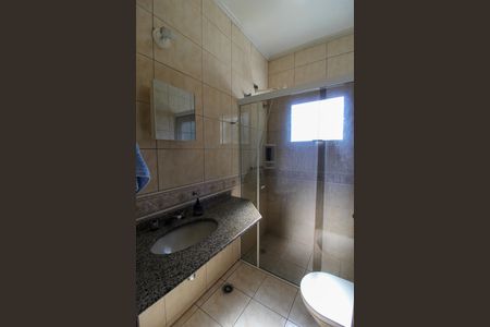 Casa à venda com 300m², 3 quartos e 6 vagas Casa à venda com 300m², 3 quartos e 6 vagasBanheiro do Quarto 3