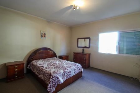 Casa à venda com 300m², 3 quartos e 6 vagas Casa à venda com 300m², 3 quartos e 6 vagasQuarto 1