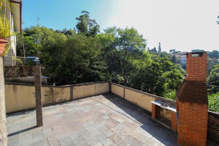 Casa à venda com 300m², 3 quartos e 6 vagas Casa à venda com 300m², 3 quartos e 6 vagasQuintal