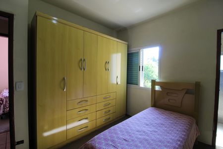 Casa à venda com 300m², 3 quartos e 6 vagas Casa à venda com 300m², 3 quartos e 6 vagasQuarto 3