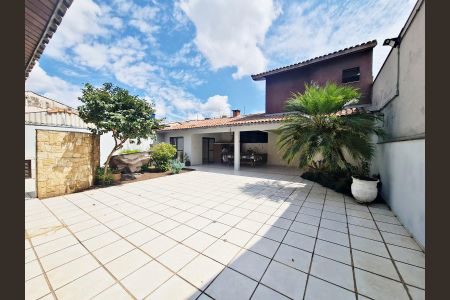 Casa para alugar com 250m², 3 quartos e 4 vagasQuintal e Area Gourmet