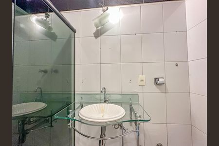 Apartamento para alugar com 96m², 2 quartos e 1 vaga Apartamento para alugar com 96m², 2 quartos e 1 vagaBanheiro