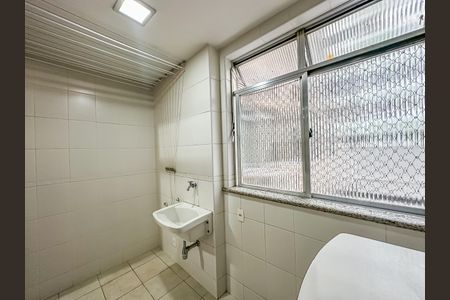 Apartamento para alugar com 96m², 2 quartos e 1 vaga Apartamento para alugar com 96m², 2 quartos e 1 vagaÁrea de Serviço