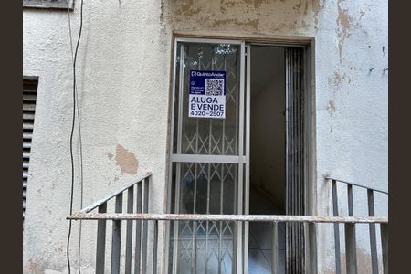 Apartamento para alugar com 80m², 2 quartos e 1 vagaFachada + plaquinha