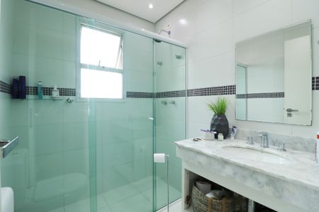 Apartamento à venda com 117m², 3 quartos e 3 vagasBanheiro Social