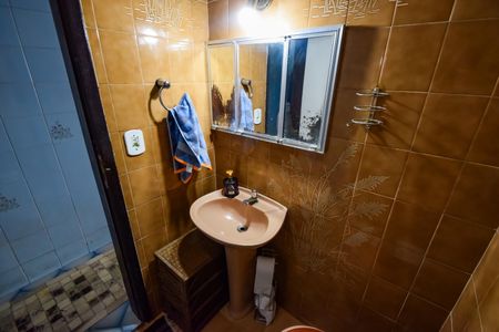 Casa à venda com 167m², 3 quartos e 1 vaga Casa à venda com 167m², 3 quartos e 1 vagaBanheiro Social