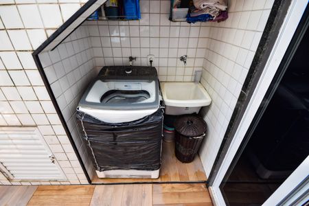 Casa à venda com 167m², 3 quartos e 1 vaga Casa à venda com 167m², 3 quartos e 1 vagaÁrea de Serviço