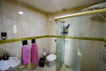 Casa à venda com 167m², 3 quartos e 1 vaga Casa à venda com 167m², 3 quartos e 1 vagaBanheiro do Quarto 2 - Suíte