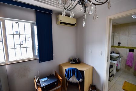 Casa à venda com 167m², 3 quartos e 1 vaga Casa à venda com 167m², 3 quartos e 1 vagaCloset do Quarto 2 - Suíte