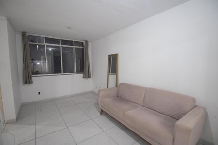 Apartamento para alugar com 70m², 2 quartos e 2 vagasSala