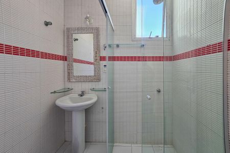 Apartamento para alugar com 60m², 2 quartos e 1 vagaBanheiro 