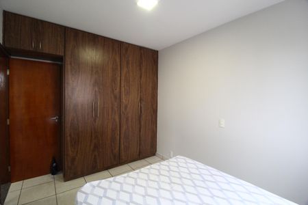 Apartamento para alugar com 98m², 3 quartos e 2 vagasQuarto 2