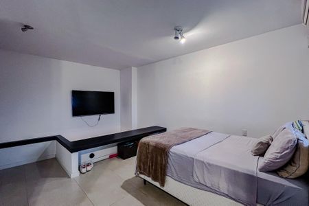 Apartamento à venda com 70m², 1 quarto e 1 vagaSuíte