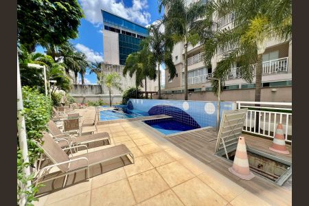 Apartamento à venda com 104m², 2 quartos e 1 vaga Apartamento à venda com 104m², 2 quartos e 1 vagaÁrea comum - Piscina